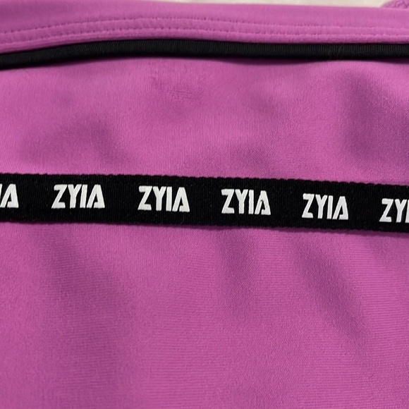 ZYIA |Active |Bright Lilac|Piping |Pocket Light n Tight|Crop |Legging |Size 8-10 - Picture 13 of 16